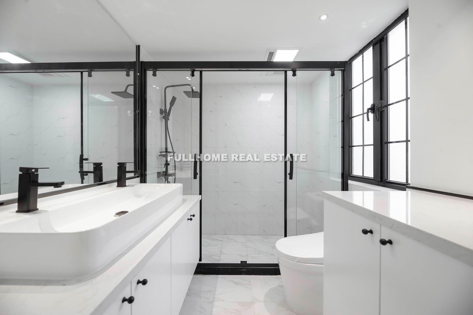 Lane 1000-1500 Xinzha Road Old House	 - Interior view 9, Shanghai rental property